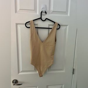 Babaton BodySuit on Nude Size Medium